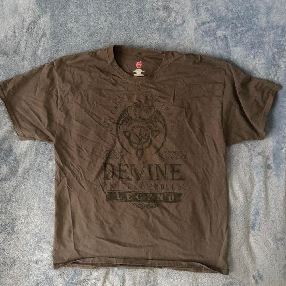 Hanes cotton t-shirt with graphic design. Men Size: XL